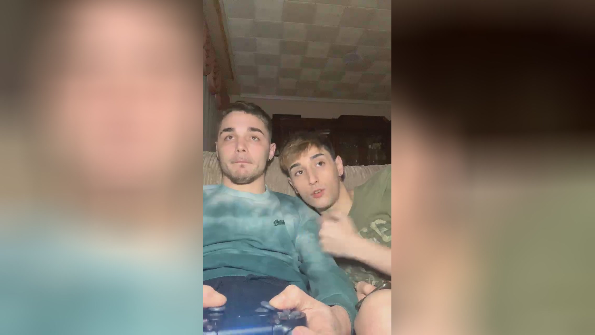 Teencouplegay  28-12-2021